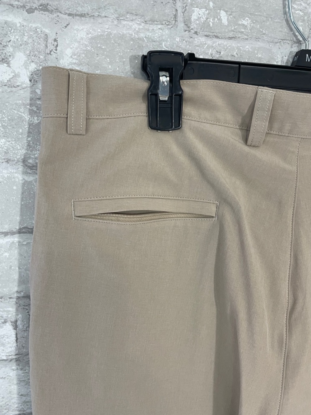 Peter Millar Men’s Khaki Athletic Shorts - Picture 4 of 7